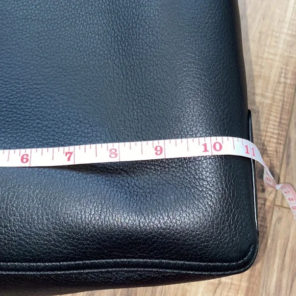 EUC, Tory Burch Shoulder Bag - Picture 8 of 9